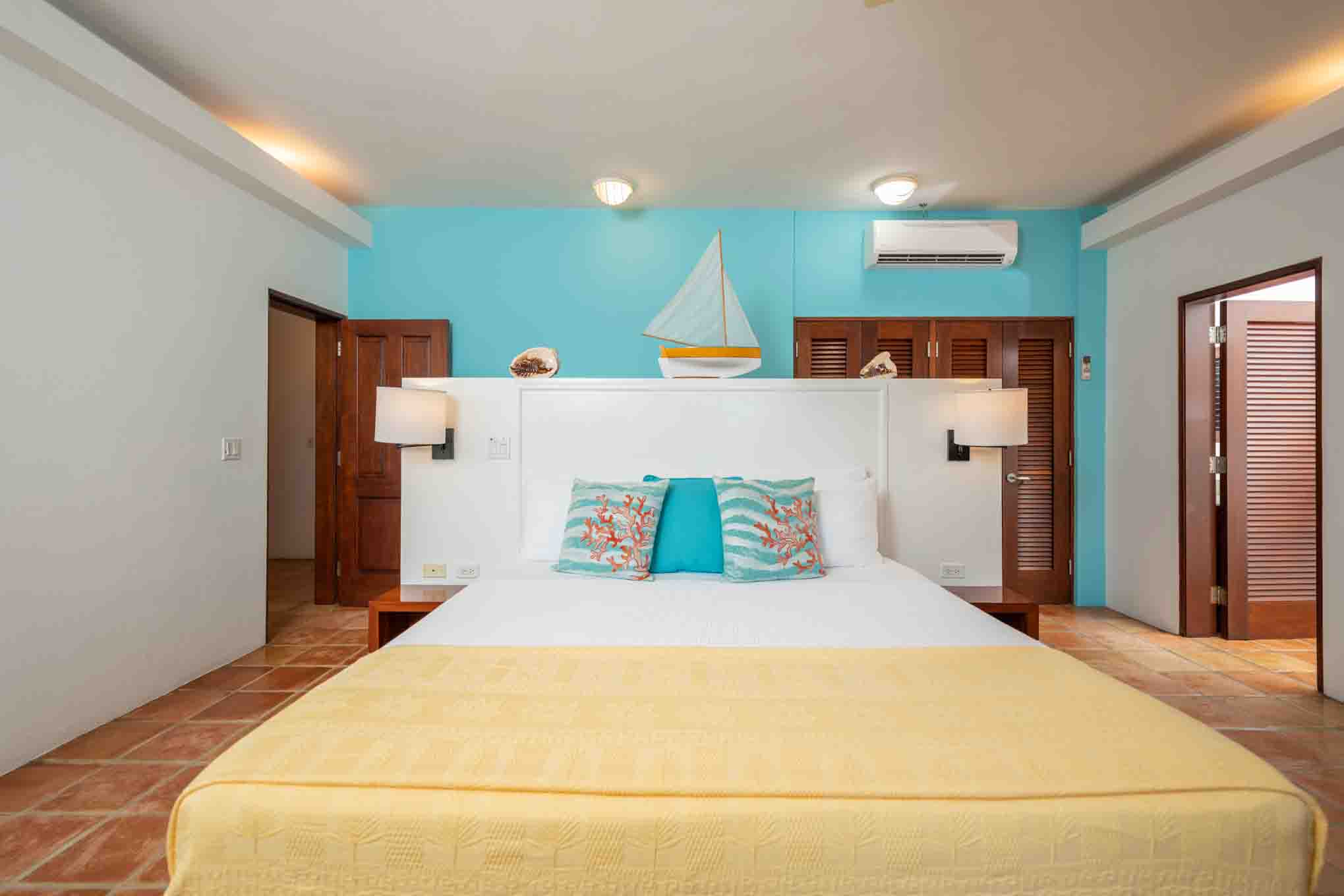 Beach Palm Villa Primary Master Suite 2